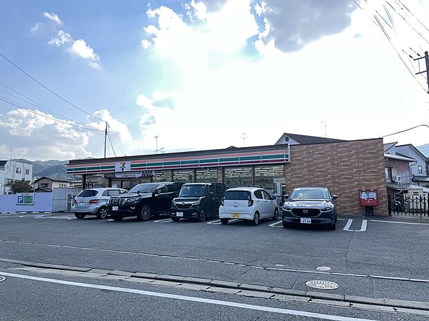 セブン-イレブン 福岡大平寺店（約59m・徒歩1分）