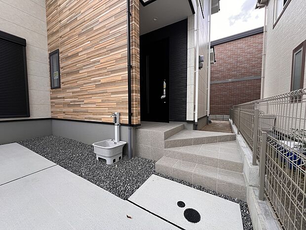 【玄関】玄関アプローチ