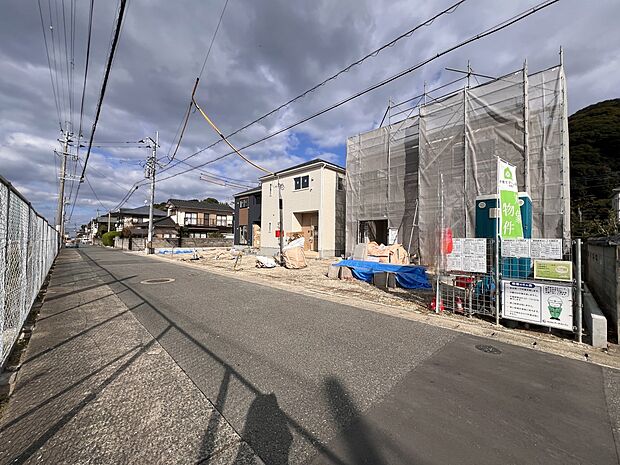 【前面道路含む現地写真】前面道路：西側5.5ｍ公道