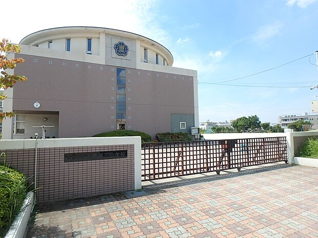 須恵町立第三小学校（約1,540m・徒歩20分）