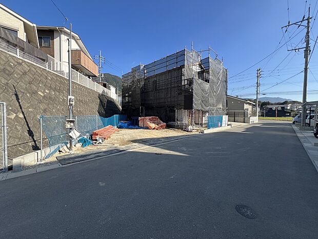 【前面道路含む現地写真】西側6m町道