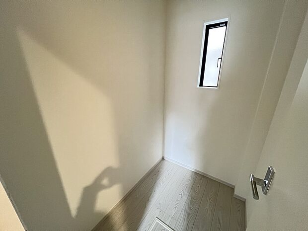 【収納】1階ホール収納 アウトドアグッズ等の収納にも役立ちます!