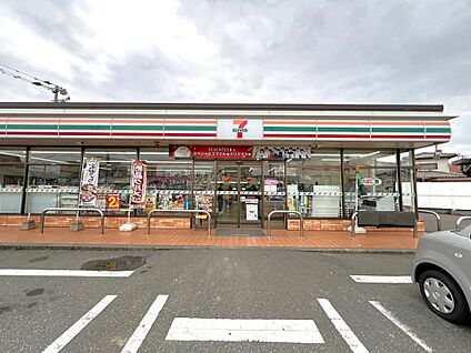 セブンイレブン　粕屋仲原郵便局前店 465m(6分)