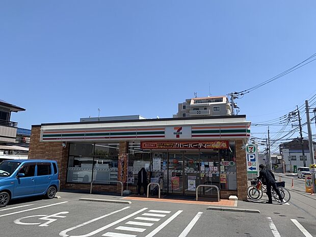 セブン-イレブン 福岡石丸店（約460m・徒歩6分）