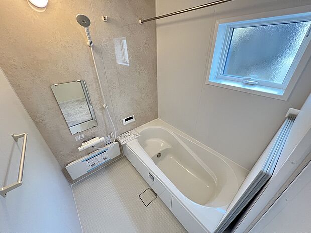 【浴室】オートバスシステム・浴室暖房換気乾燥機を搭載した1坪タイプの浴室(1号棟)