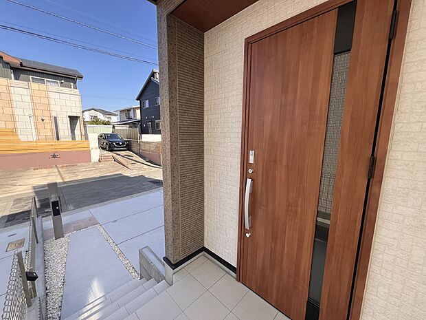 【玄関】玄関アプローチ(2号棟)