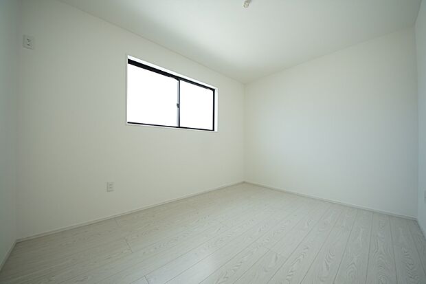 【同仕様写真(その他内観)】洋室5帖 お子さまの居室にちょうど良い広さ(同仕様)