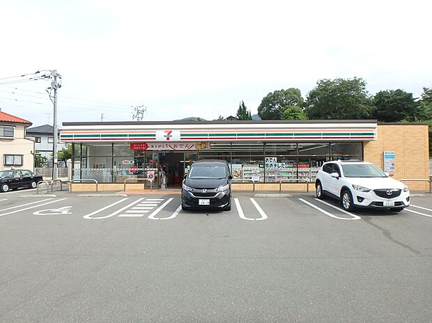 セブン-イレブン 福岡重留２丁目店（約300m・徒歩4分）