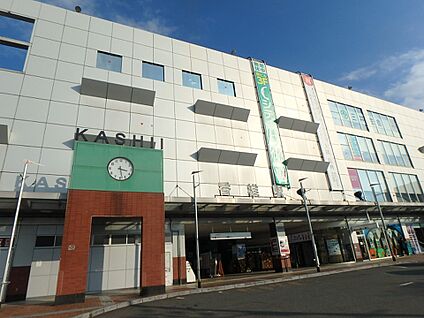 香椎駅 700m(9分)