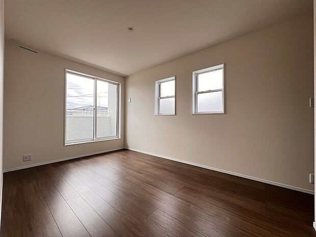 【洋室】洋室6.7帖 2階には洋室を3部屋ご用意いたしました!