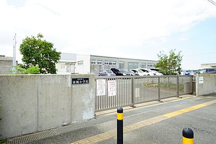 糸島市立東風小学校 550m(7分)