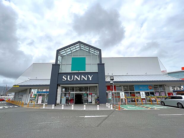 サニー前原店（約450m・徒歩6分）