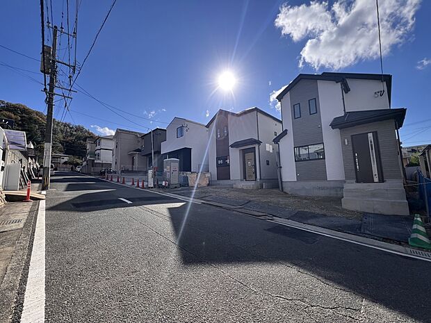 【前面道路含む現地写真】前面道路:北東側6.8m公道