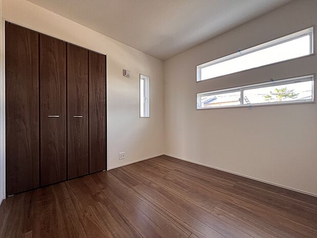 【洋室】洋室4.5帖　お子さまのお部屋としてもお使いいただけます（1号棟）