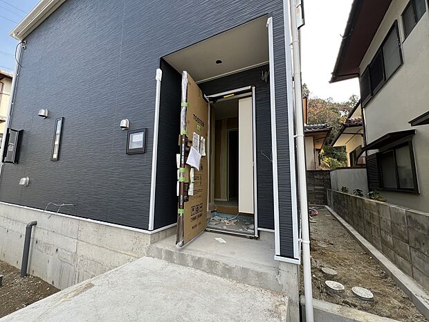 【玄関】玄関アプローチ部分