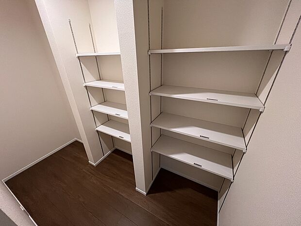 【収納】キッチン背面　パントリー収納