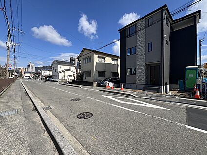 前面道路含む現地写真