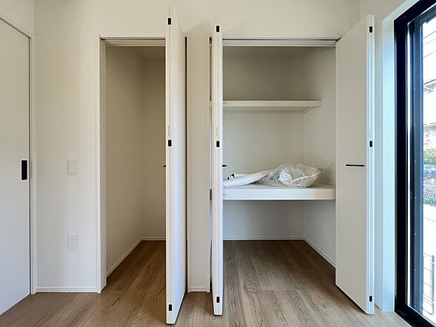 【収納】洋室4.5帖　収納スペース付き