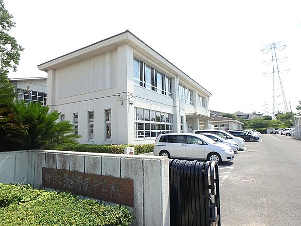 筑紫野市立筑紫野南中学校（約1,000m・徒歩13分）