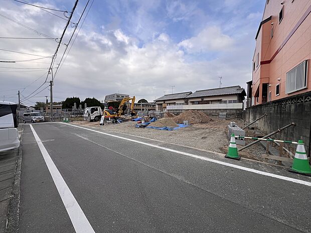 【前面道路含む現地写真】前面道路：西側4.9ｍ公道