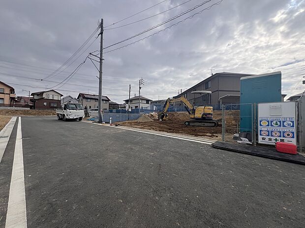 【前面道路含む現地写真】前面道路:南側6m公道