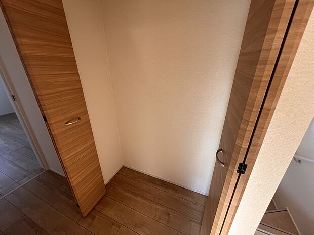 【収納】2階ホール収納(1号棟)