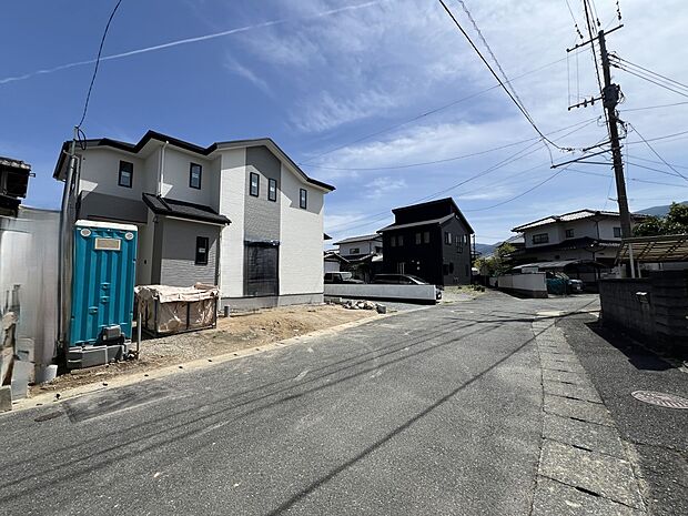 【前面道路含む現地写真】前面道路:西側7.2m公道