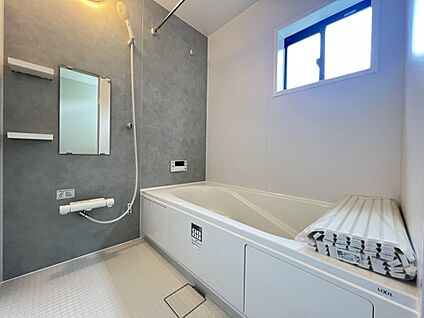 発電・温水設備