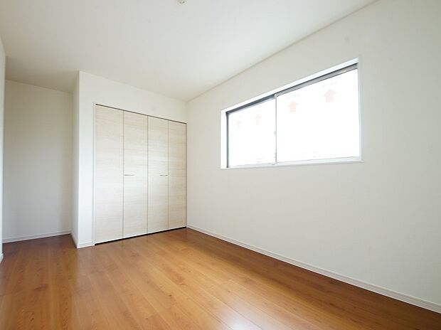 【同仕様写真(その他内観)】洋室5.2帖　2階には洋室を4部屋ご用意しました(1号棟同仕様）