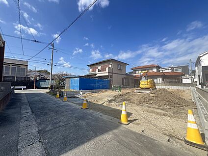 前面道路含む現地写真