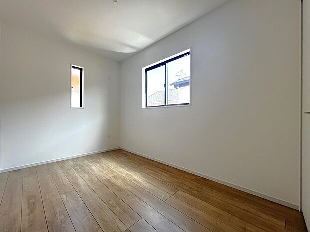 【同仕様写真(その他内観)】洋室6帖 全居室2面採光以上の明るい居宅に仕上がります(1号棟同仕様)