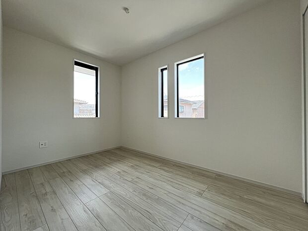 【洋室】洋室5.7帖 2階には洋室を4部屋ご用意いたしました