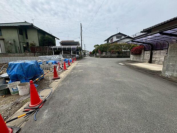 【前面道路含む現地写真】前面道路：北東側6ｍ公道