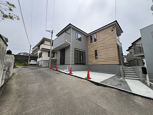 【前面道路含む現地写真】前面道路：北側4ｍ公道