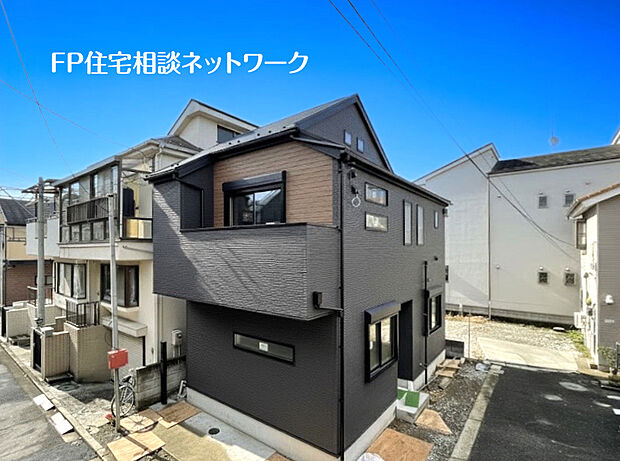 四季を通じて自然と触れ合えるスポットが周辺には盛りだくさん！お散歩やジョギング、週末のご家族でのおでかけに最適です。