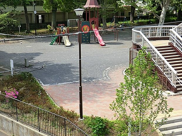 平川町公園（約800m）