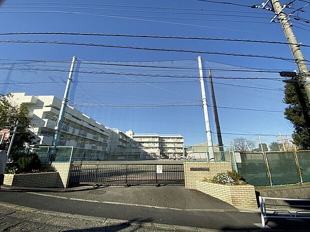 みたけ台小学校（約350m）