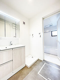 洗面室・洗面台