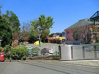 伸びる会幼稚園 400m