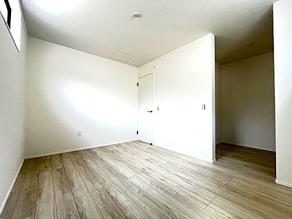 たっぷり収納、ウォークインクローゼット付き