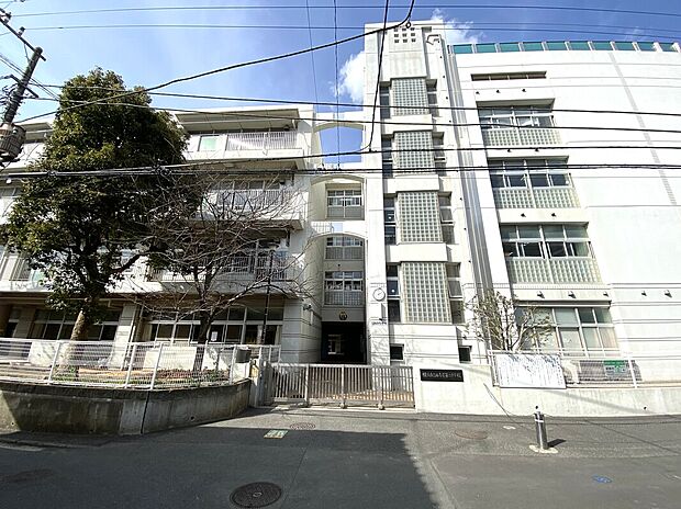 横浜市立西寺尾第二小学校（約300m）