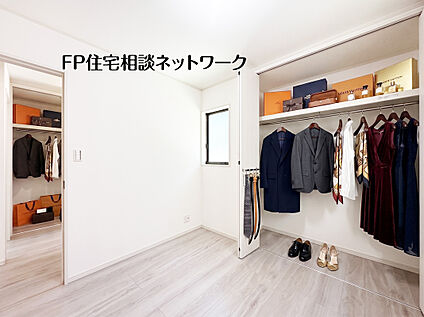「収納力」にこだわった洋室