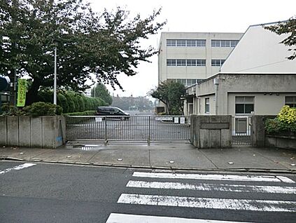 横浜市立浦島小学校 300ｍ