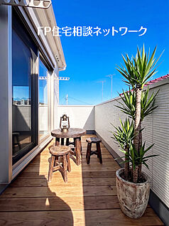3室に面するワイドバルコニー