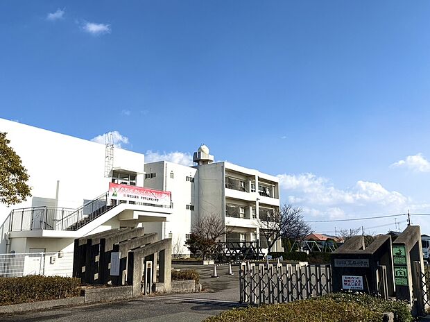 黒石小学校