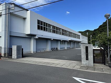 大殿中学校 約1.4km(徒歩約18分)