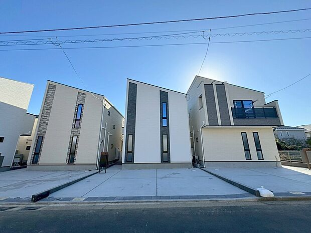 【外観】同じような年齢層・家族構成の方々と創る新生活♪新たに創られた綺麗な街並みの中で、気持ちの良い新生活をスタートできます♪