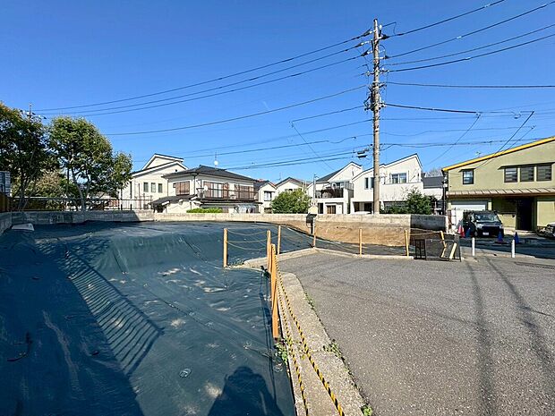 【現地斜写真】陽光差し込むあかるい南約5.0m