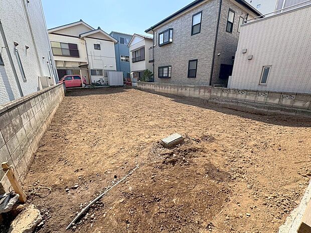 【現地写真】モデルハウスのご案内や建物プレゼンテーションも承りますので、お気軽にお申し付けください。