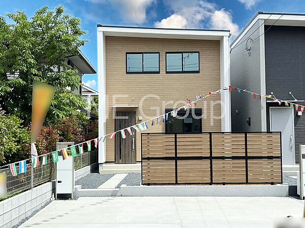 溢れる陽光でご家族の笑顔も輝く